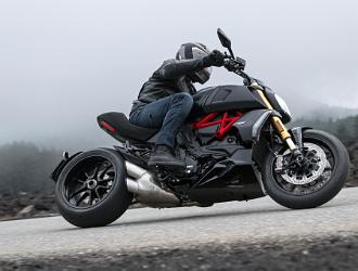 07 DUCATI DIAVEL S ACTION UC68912 High